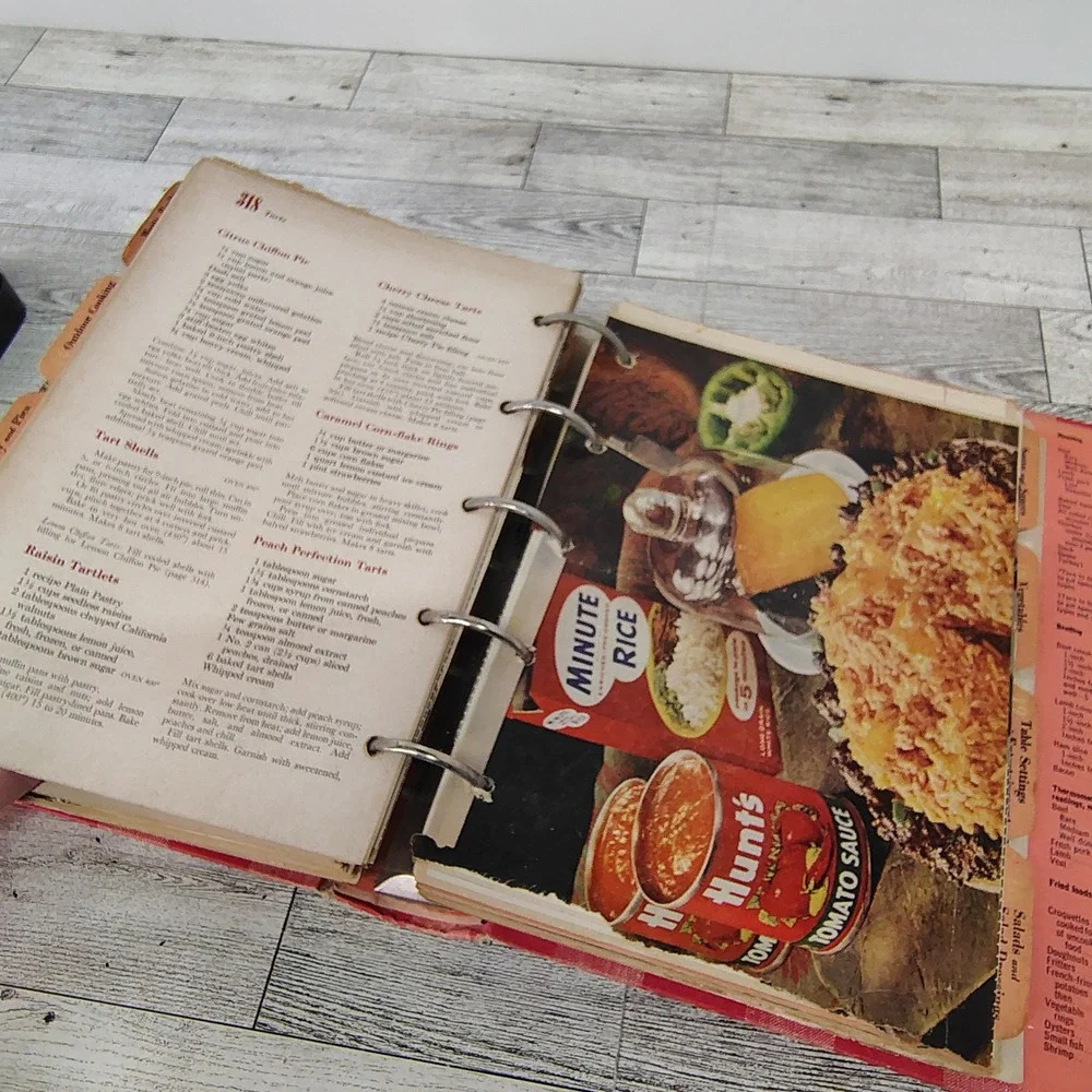 Vtg 1953 Better Homes And Gardens New Cookbook 1st Edition 7th Printing + Extras